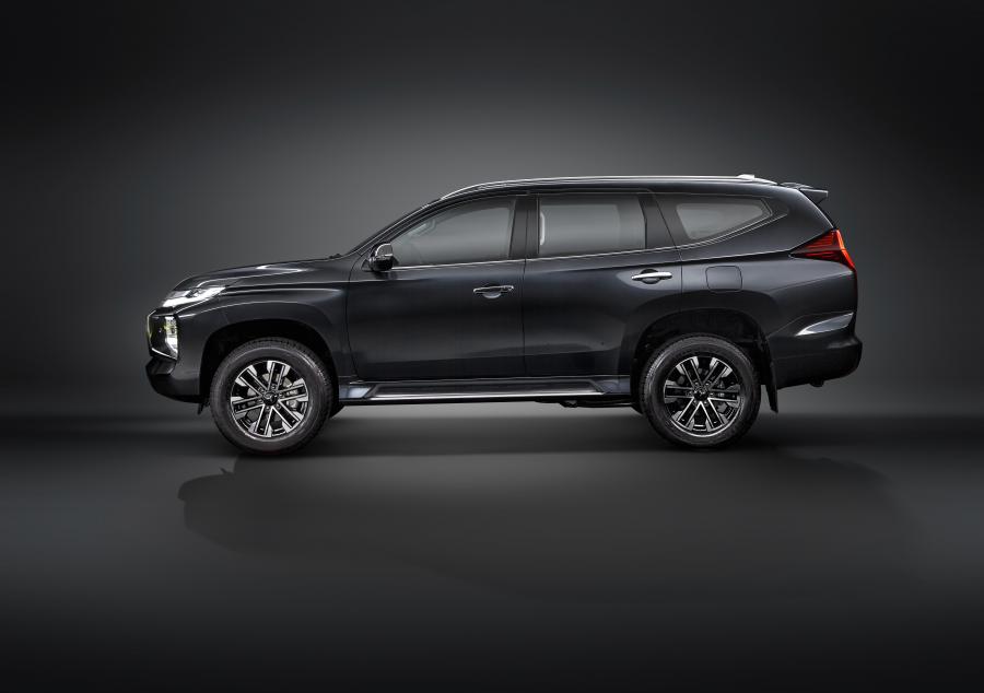  Mitsubishi Pajero Sport HPE-S 2020 года  (LA) (фото 7 из 38)